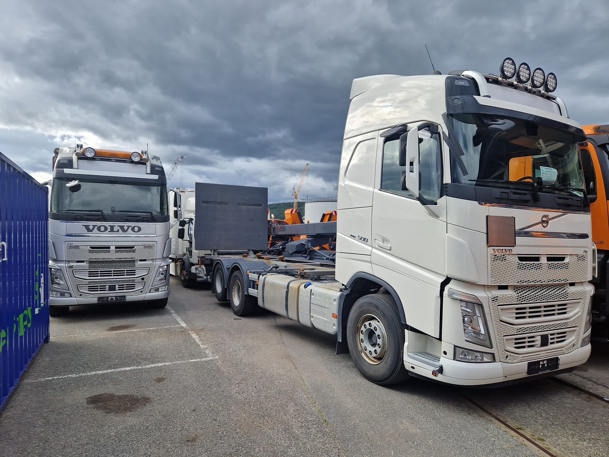 Trygg maskintransport i Drammen for kjøp og salg av brukte maskiner og kjøretøy fra Drammen Maskin